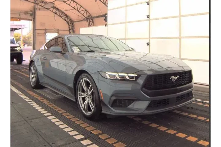 $23884 : Ford Mustang 2024 EcoBoost P image 4