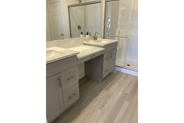 LM  MENNDEZ CLENIM image 4