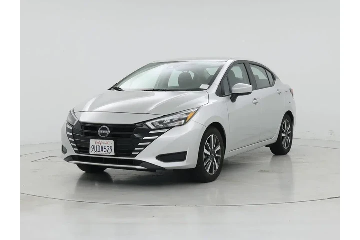 $18998 : Nissan Versa 2025 SV 4dr Sed image 4