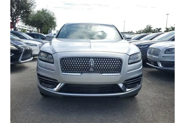 $19990 : Lincoln Nautilus 2019 Select image 2