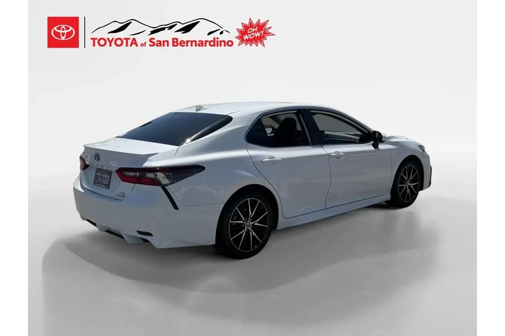 $29779 : Toyota Camry Hybrid 2024 SE image 5