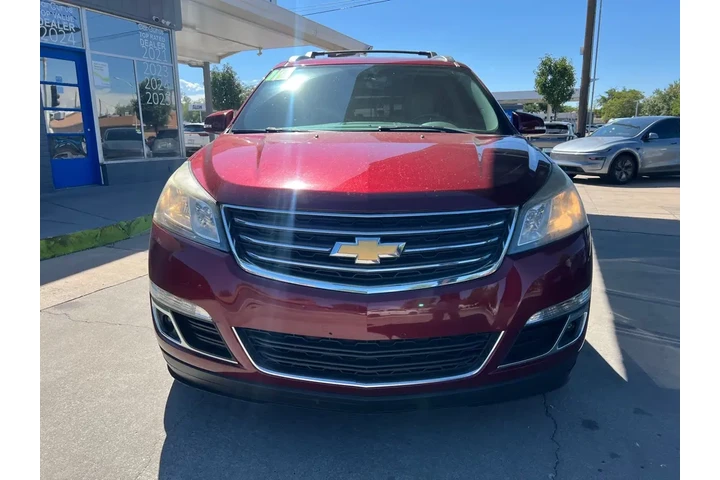 2016 Traverse 2LT FWD image 2