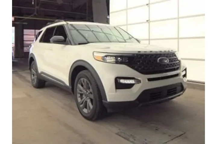 $34455 : Ford Explorer 2023 AWD XLT 4 image 7