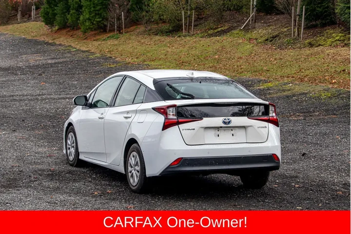 $16395 : Toyota Prius 2022 Nightshade image 6