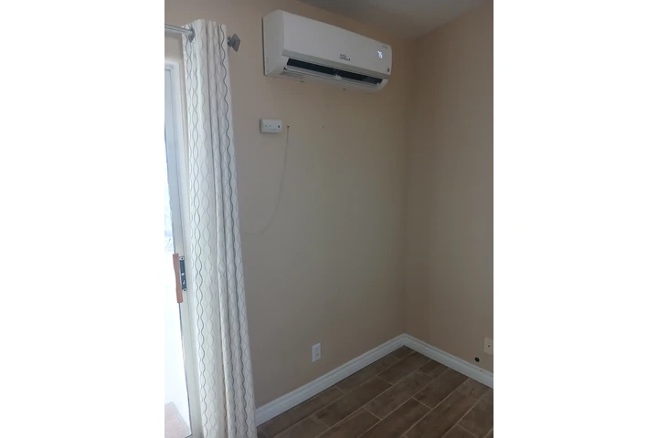 $1 : Se renta master room studio image 4