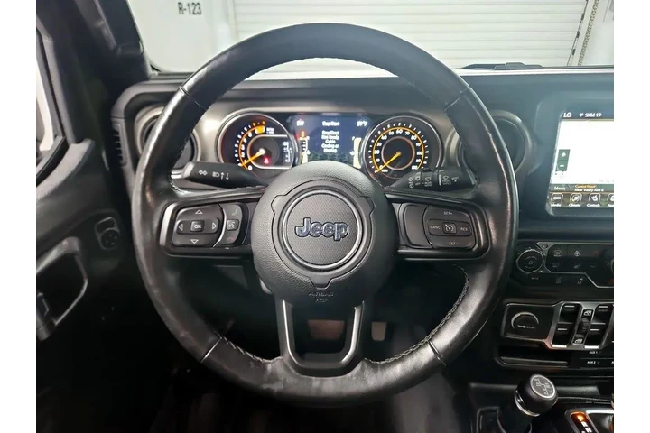 $27998 : Jeep Wrangler Unlimited 2021 image 10