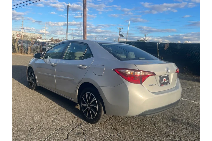 $11495 : 2019 Corolla LE CVT (Natl) image 5