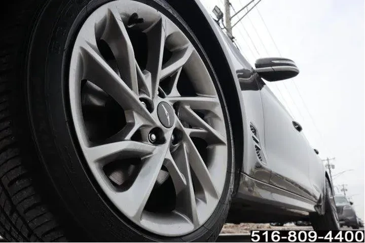 $25947 : Genesis G70 2022 2.0T 4dr Se image 10