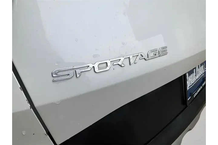 $19433 : Kia Sportage 2024 AWD LX 4dr image 10