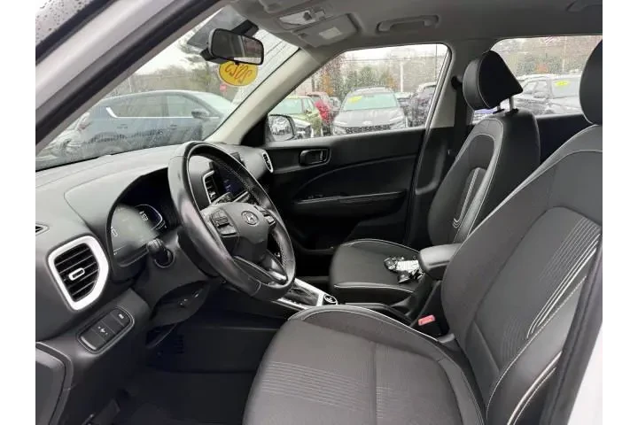 $17999 : Hyundai VENUE 2023 Limited 4 image 10