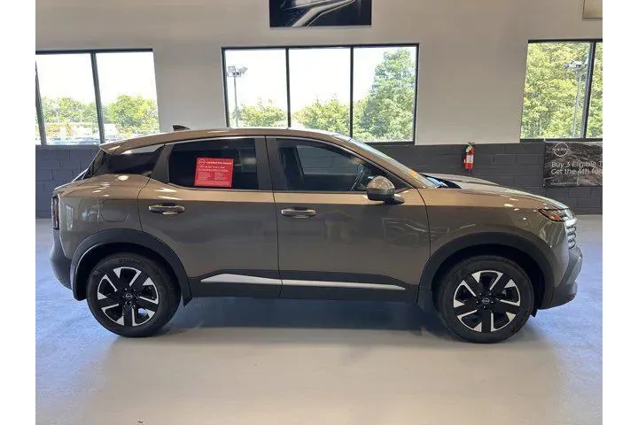 $22695 : Nissan Kicks 2025 AWD SV 4dr image 7