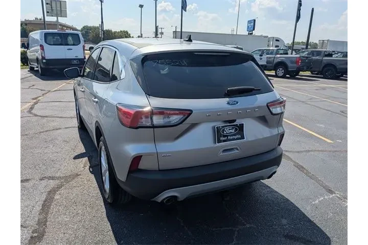 $17388 : Ford Escape 2021 SE 4dr SUV image 5