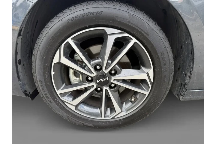 $16773 : Kia Forte 2024 LXS 4dr Sedan image 9