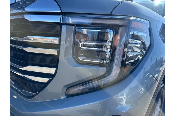 $44995 : 2025 GMC Sierra 1500 4WD Crew image 6