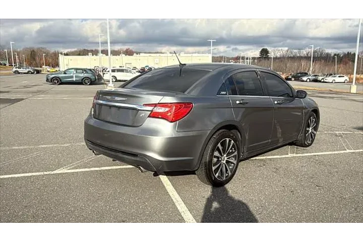 $8799 : Chrysler 200 2013 Limited 4d image 7