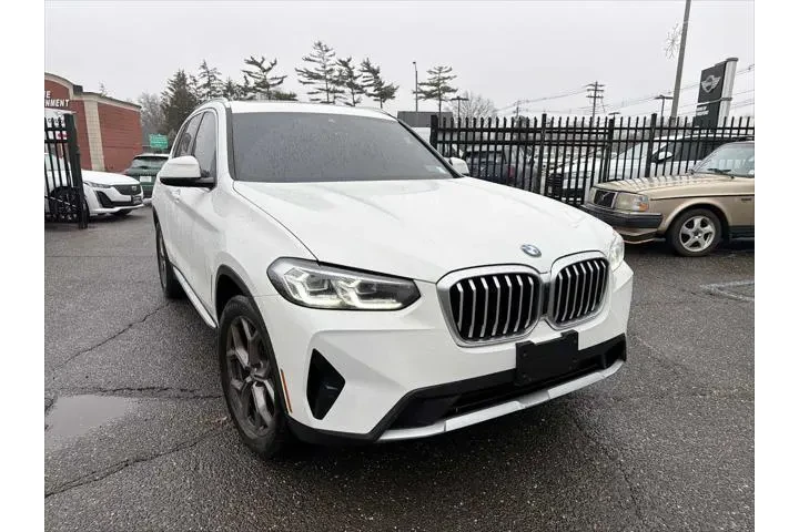 $33943 : BMW X3 2022 AWD xDrive30i 4d image 2