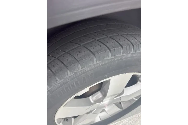 $8985 : GMC Acadia 2012 AWD SLT-1 4d image 4