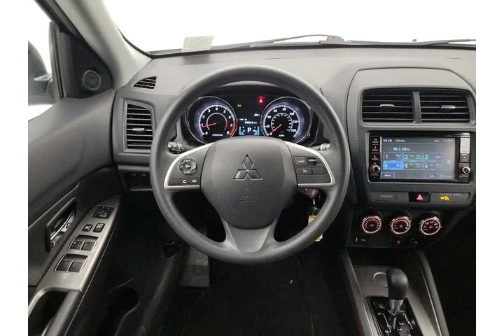 $15998 : Mitsubishi Outlander Sport 2 image 10