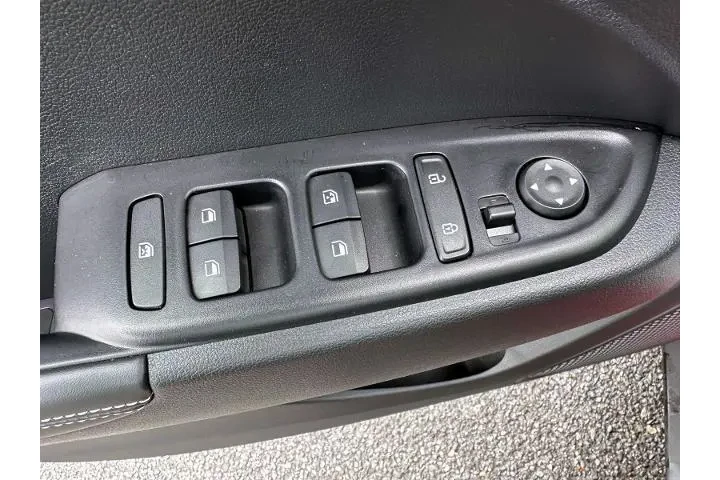 $18999 : Hyundai VENUE 2023 Limited 4 image 9