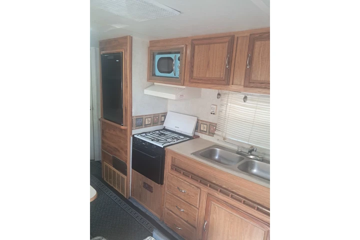 $900 : TRAILER RV image 2