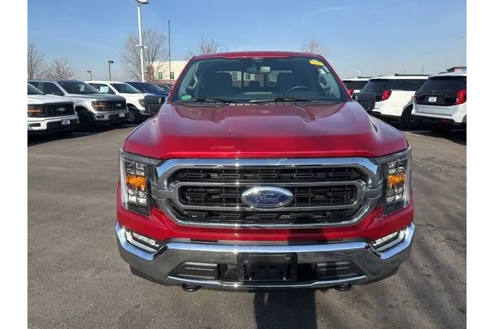 $36000 : Ford F-150 2022 4x4 XLT 4dr image 2