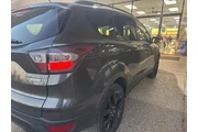 $10504 : Ford Escape 2017 Titanium 4d thumbnail