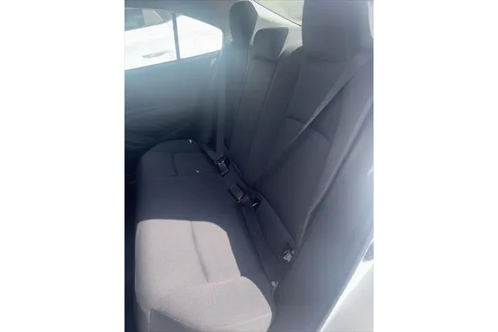 $20777 : Toyota Corolla 2025 LE 4dr S image 7