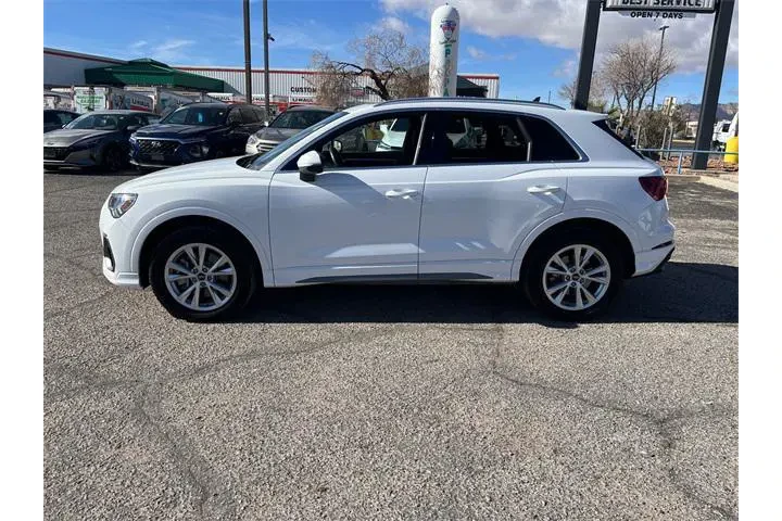 $32051 : Audi Q3 2024 AWD quattro S l image 4