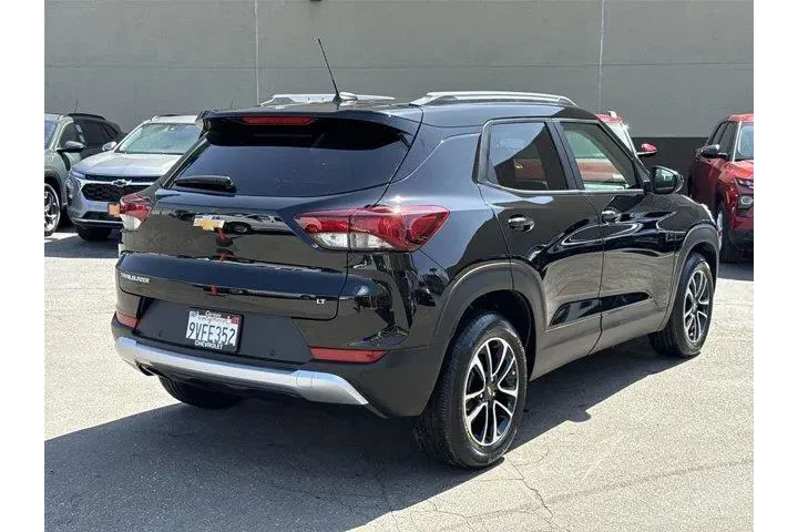 $23700 : Chevrolet Trailblazer 2025 L image 3