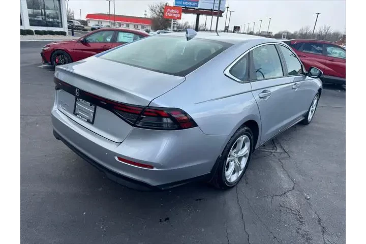 $25990 : Honda Accord 2024 LX 4dr Sed image 7