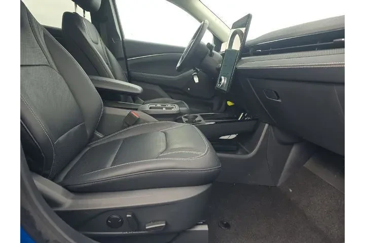 $31999 : Ford Mustang Mach-E 2025 Pre image 2