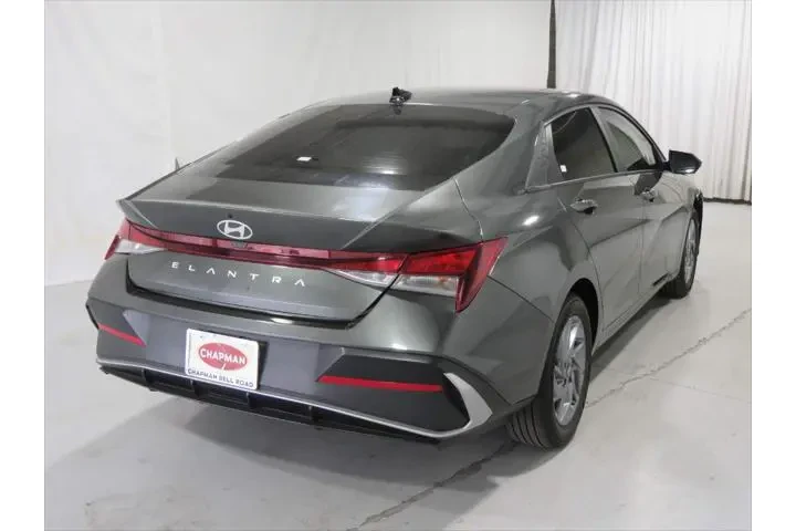$19080 : Hyundai ELANTRA 2024 SEL 4dr image 4