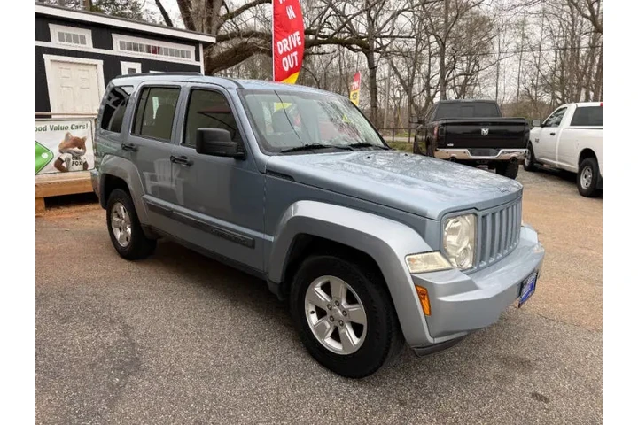 $7999 : 2012 Liberty Sport image 4