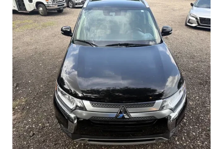 $13995 : 2020 Outlander image 4