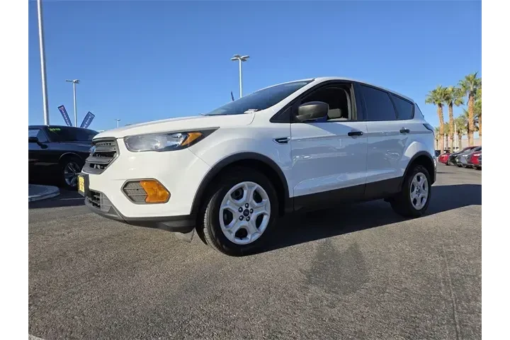 $11865 : Ford Escape 2018 S 4dr SUV image 3