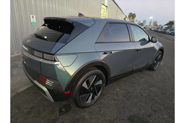 $36874 : Hyundai IONIQ 5 2026 SEL 4dr image 4