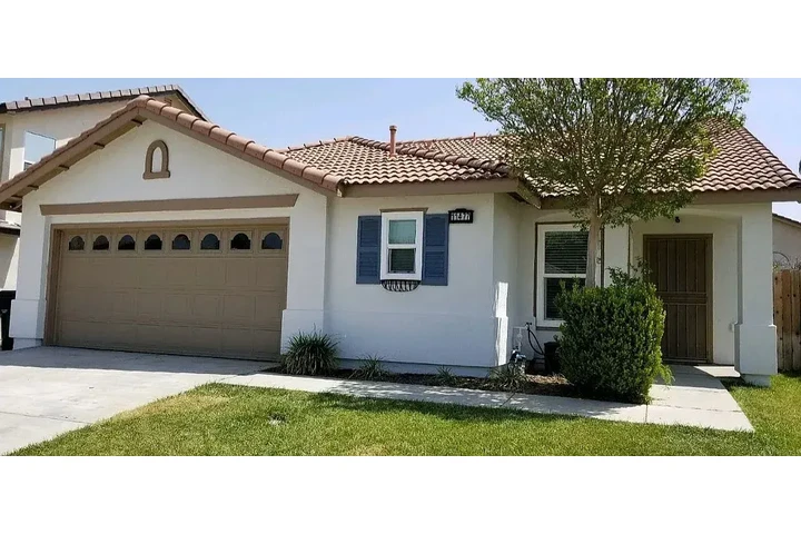 $1400 : Fontana - Move-In Ready image 1