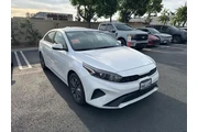 $19500 : Kia Forte 2024 LXS 4dr Sedan thumbnail