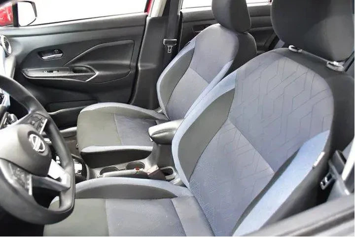 $16994 : Nissan Versa 2025 SV 4dr Sed image 9