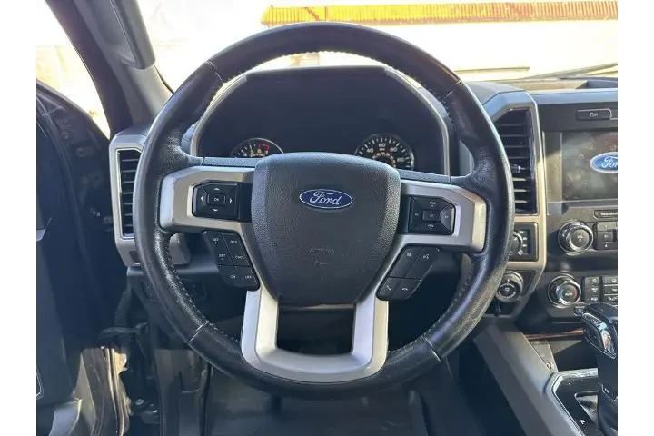 $26890 : Ford F-150 2019 4x4 Lariat 4 image 9