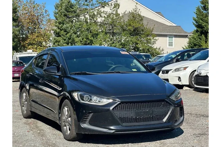 $4000 : 2017 Elantra image 2