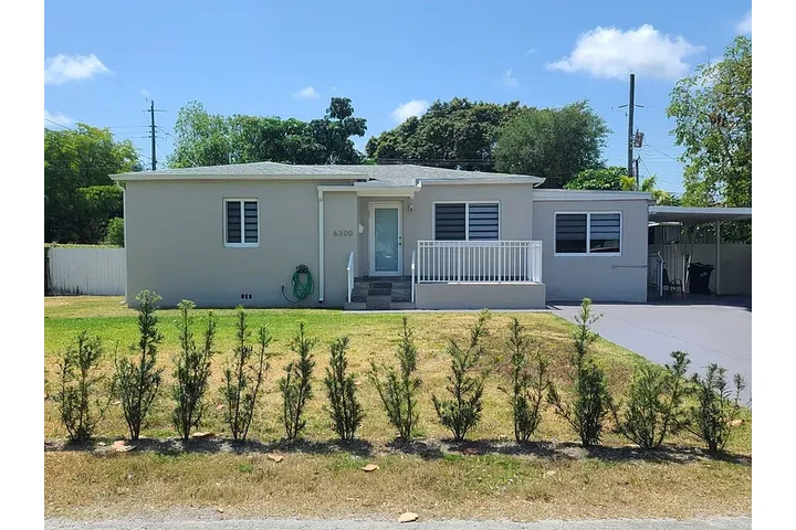$900 : Cozy house completely upgrade! image 1
