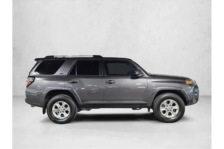 $28995 : Toyota 4Runner 2021 4x2 SR5 image 4