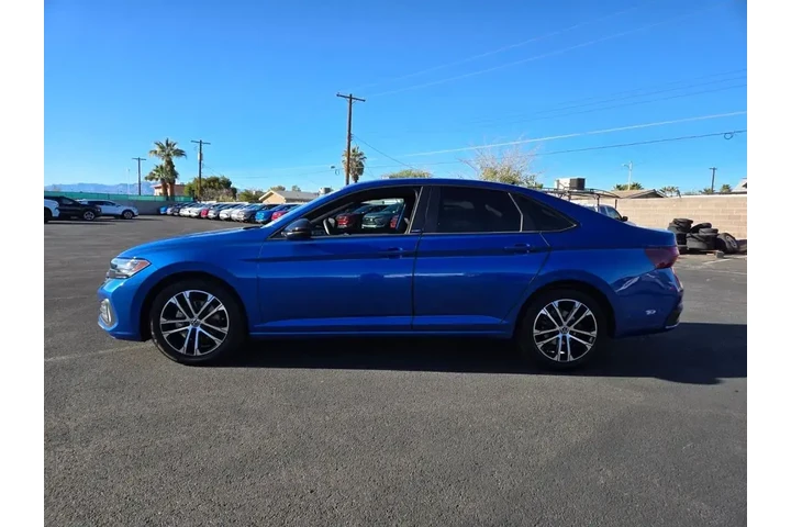 $20991 : Volkswagen Jetta 2024 Sport image 3