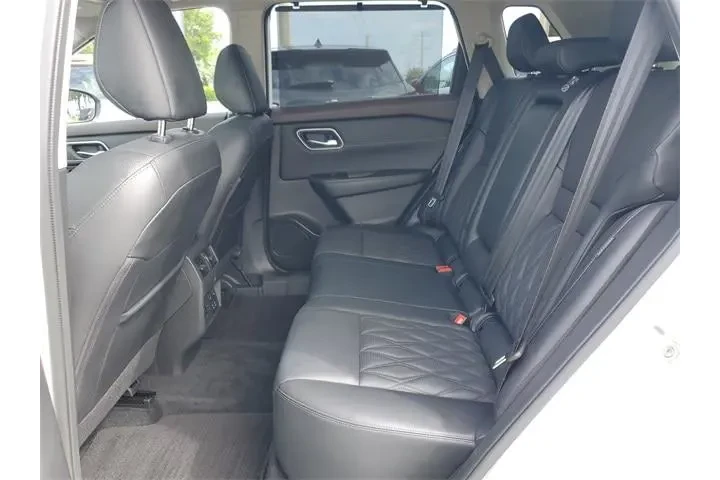 $27990 : Nissan Rogue 2023 Platinum 4 image 8