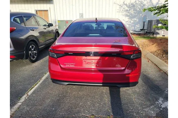 $28843 : Honda Accord 2025 SE 4dr Sed image 5