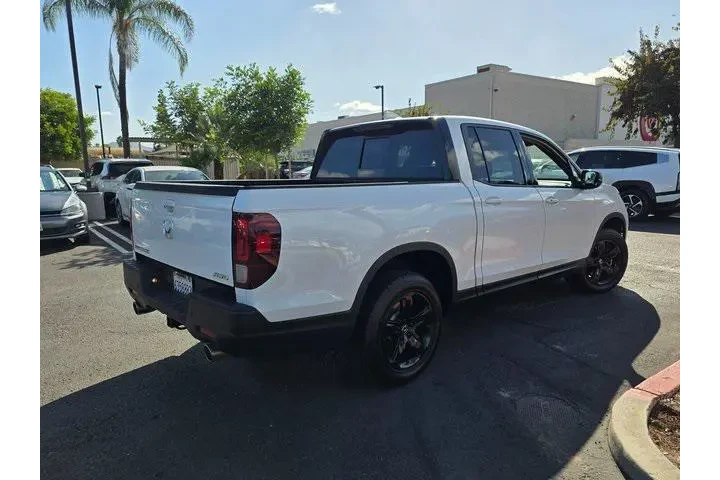 $31600 : Honda Ridgeline 2023 AWD Bla image 5