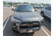 $39990 : Toyota 4Runner 2023 4x2 SR5 thumbnail