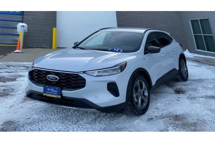 $24569 : Ford Escape 2025 ST-Line 4dr image 5