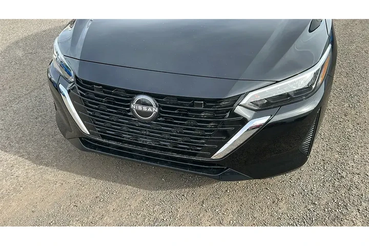 $21288 : Nissan Sentra 2025 SV 4dr Se image 10